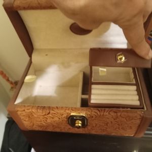 Leather Jewelry Box